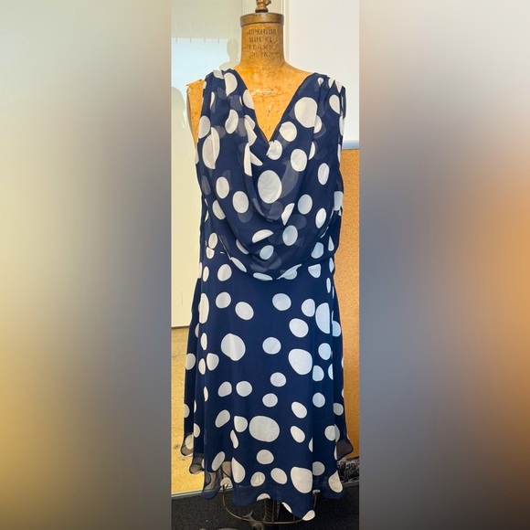 ModCloth Polka Dot A-Line Dress, Size 1X - EUC - Picture 2 of 12